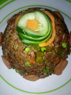 A picture of Smoked brown fried rice.