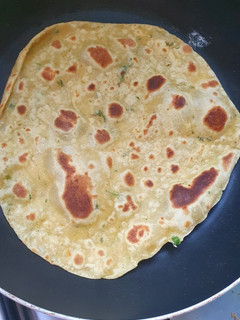 A picture of Thepla Roti.