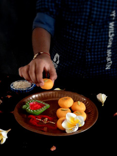 કેસર પેંડા (saffron pede recipe in Gujarati) રેસીપી મુખ્ય ફોટો