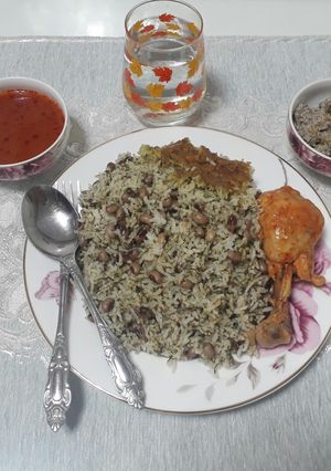 عکسی از دستور شوید پلو با مرغ و چشم بلبلی😋