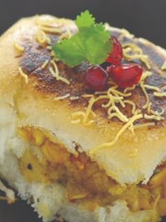 દાબેલી (dabeli recipe in gujarati) રેસીપી મુખ્ય ફોટો