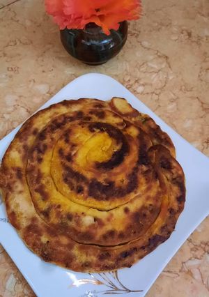 صورة لوصفة مسمن او ملوي محشي بطريقة جديدة ومبتكرة 🫓😋