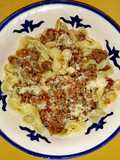 Corbatitas en Salsa de tomates y carne