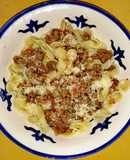 Corbatitas en Salsa de tomates y carne