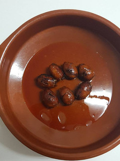 Una foto de Chorizos pequeños al vino blanco
