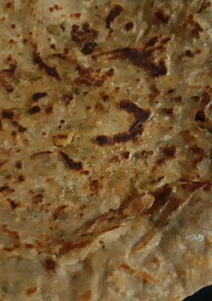 A picture of Alo ka paratha.