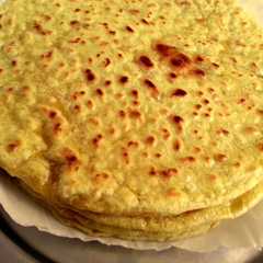 A picture of Chulivarchi Gavran Puran Poli - Khuskhushit ani Mokli.