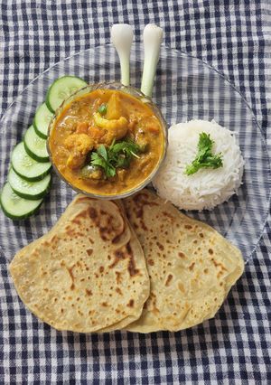 A picture of South Indian Vegetable Curry.