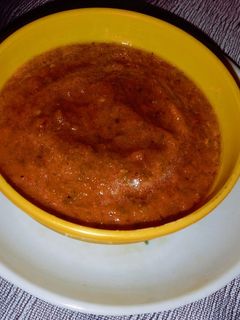 टमाटर लहसुन पुदीना की चटनी(tamatar lahsun pudina ki chutney recipe in hindi) रेसिपी मुख्य फोटो