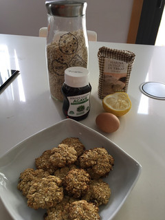 Una foto de Galletas de avena con ralladura de limón 🍋🍪