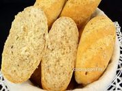 Una foto de pan de lino y avena