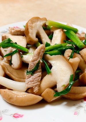 家常菜—香菇炒肉絲 的食譜成品照片