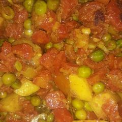 A picture of Aaloo gajar matar veg.