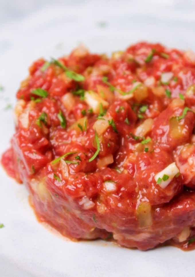 Una foto de Steak tartar