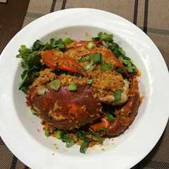 A picture of Singapore Chilli Crab.