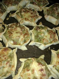 Una foto de Canastitas de Brócoli y Salsa Blanca