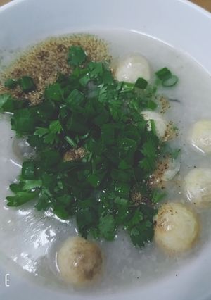 Hình của món Cháo hàu hành tiêu.