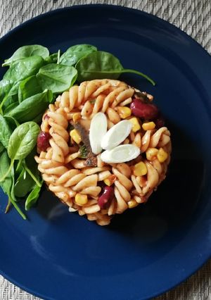 Vegán paradicsomos tésztasaláta recept fotója