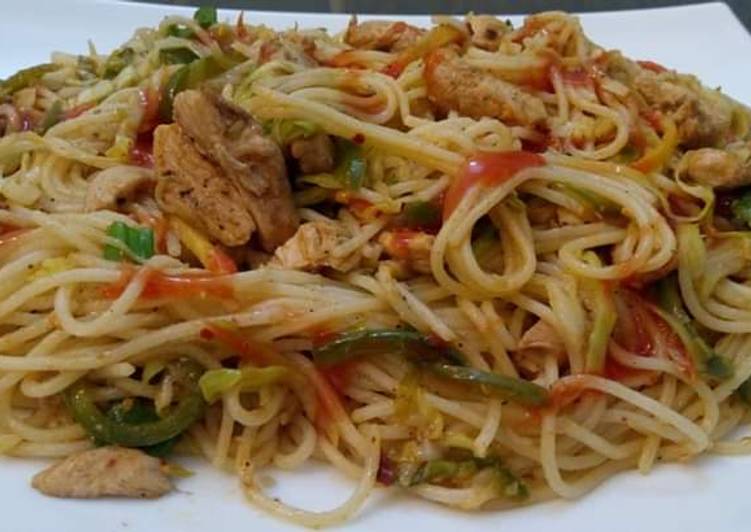 Steps to Make Perfect Chicken chow mein