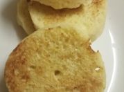 Una foto de pan con harina de coco