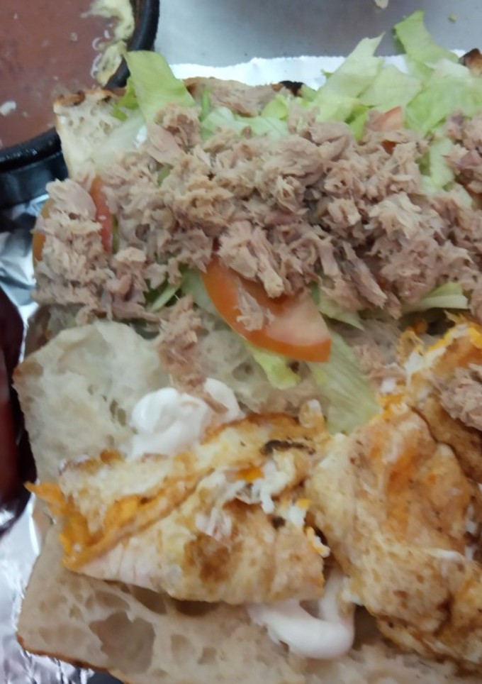 Una foto de Bocadillo vegetal con masa de pizza
