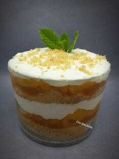 Una foto de Vasitos de cheesecake de melocotón
