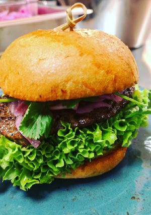 A picture of Vinnss's burger.