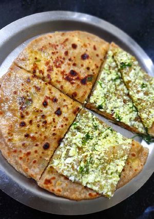 A picture of Paneer cheesy paratha.