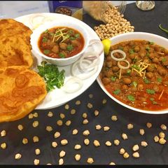 Halwai Style Chole हलवाई स्टाइल छोले A picture of Halwai Style Chole हलवाई स्टाइल छोले.