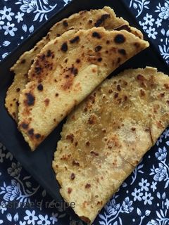 रताळ्याच्या घा-या (ratalyachya gharya recipe in marathi) रेसिपी चे मुख्य फोटो
