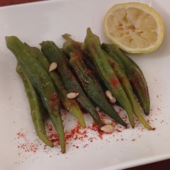A picture of Steamed ladyfingers.
