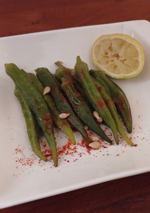 A picture of Steamed ladyfingers.