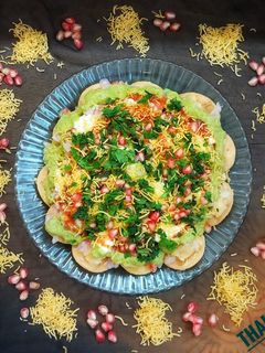 દહીં પાપડી ચાટ (Dahi Papdi Chaat Recipe In Gujarati) રેસીપી મુખ્ય ફોટો