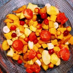 A picture of Summer Fruit Chaat.