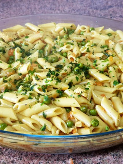 Una foto de Receta fácil de macarrones con verduras y pollo