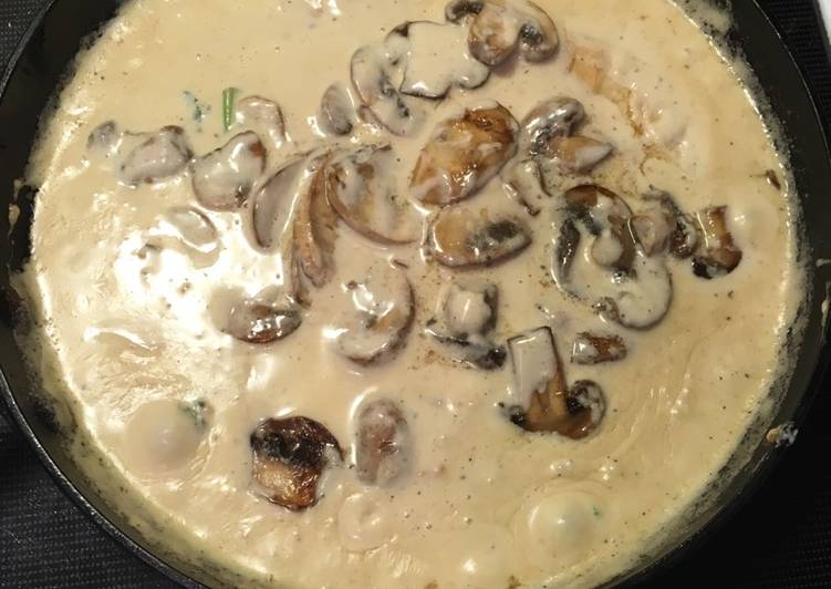 Creamy Garlic Parmesan Mushroom Chicken