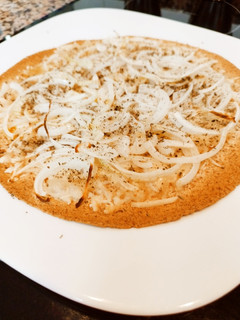 Una foto de Pizza fit - queso y cebolla