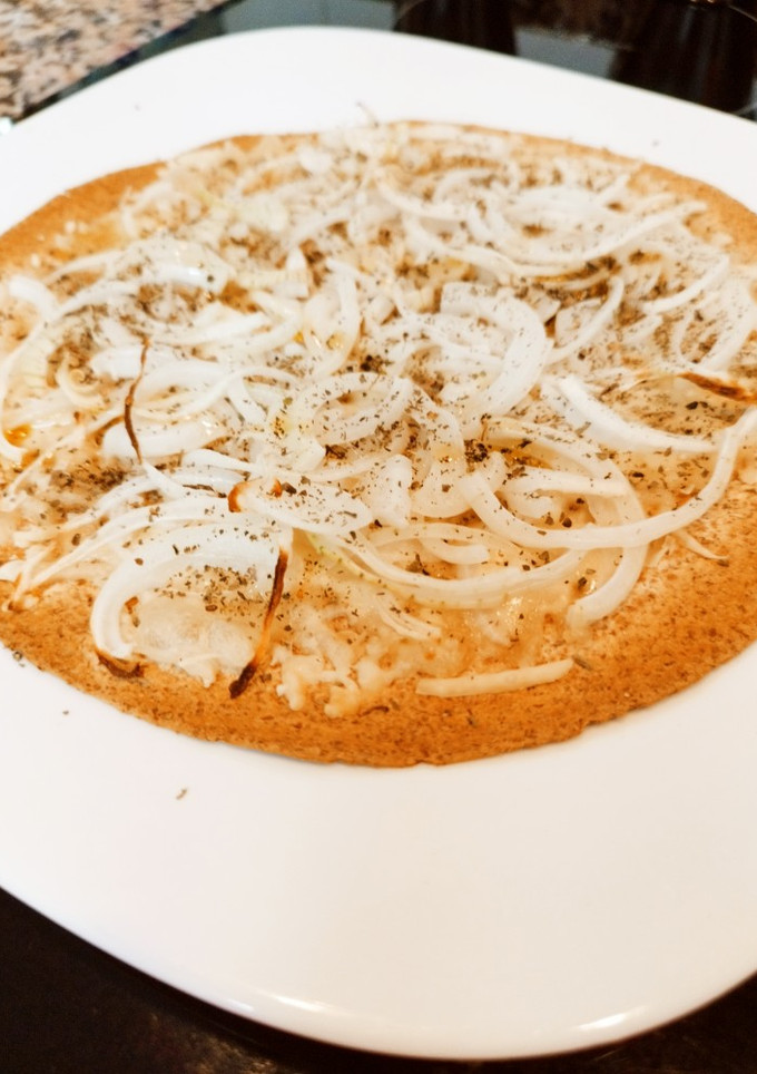 Una foto de Pizza fit - queso y cebolla