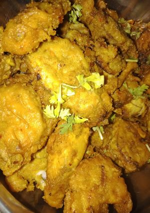 कच्चे केले के कटलेट (Kachhe kele ke cutlet recipe in Hindi) रेसिपी मुख्य फोटो