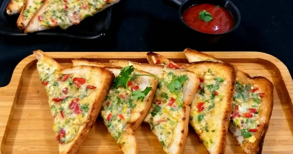 चिली चीज़ टोस्ट(Chilli cheese toast recipe in hindi) रेसिपी बनाने की विधि in Hindi by Vandana Nigam - Cookpad