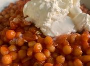 Una foto di fregola al pomodoro