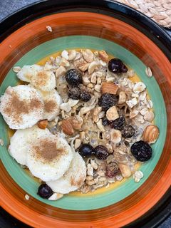 Banános- áfonyás zabkása recept fotója