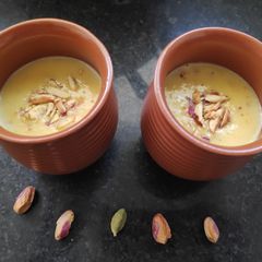 A picture of Matka Malai Kesar Pistachio Kulfi.