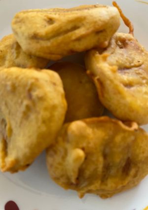 A picture of Khambhati dabda bhajia.