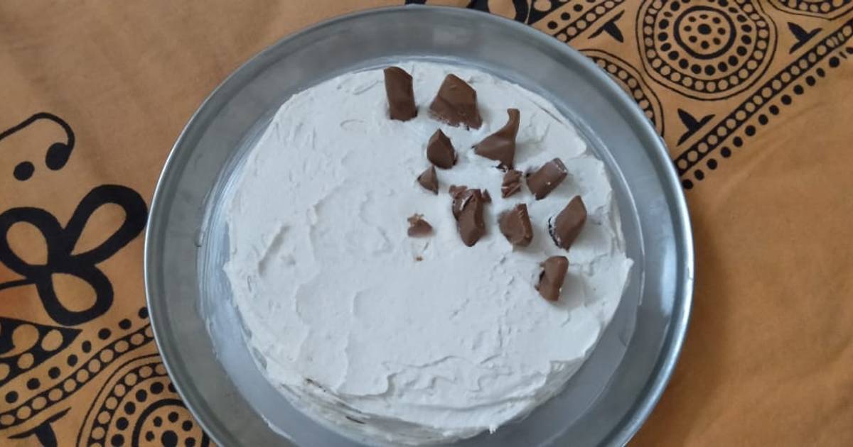 1/2 kg basic vanilla cake Recipe by Tanusha Durga Pala - Cookpad