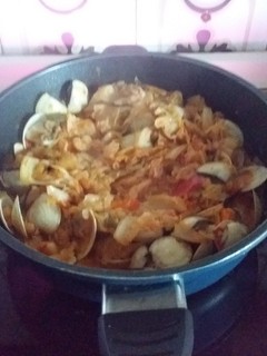 Una foto de Coles con almejas y gambas por el chef David rico rico arriberer