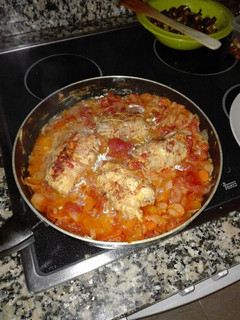 Una foto de Muslitos rellenos de beicon y queso