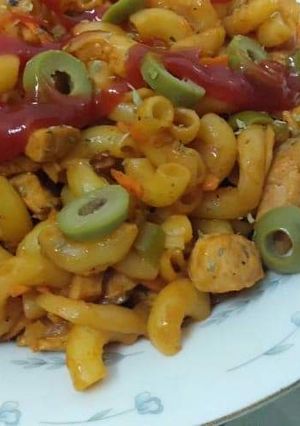 A picture of Chicken Tikka Macroni.