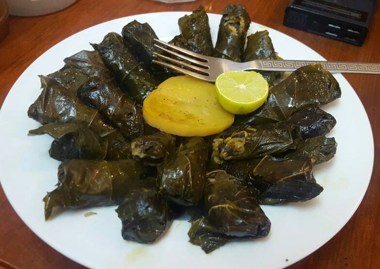 ورق عنب حامض