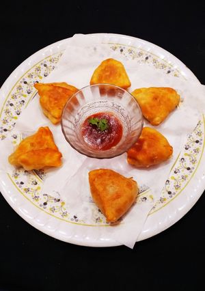 A picture of Samose.
